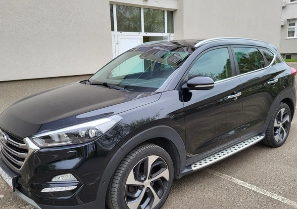 Hyundai Tucson cena 85000 przebieg: 184000, rok produkcji 2018 z Poznań małe 137